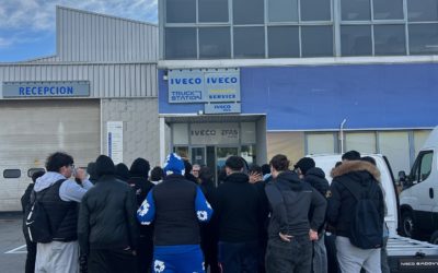 Visita dels alumnes PFI TMV a IVECO zona Franca